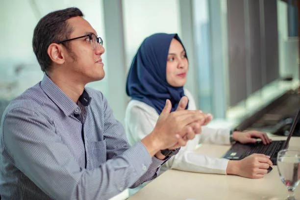 Skripsi dan Kopi Sachet: Kenapa Bab 3 Selalu Lebih Nikmat Setelah Jam 10 Malam?